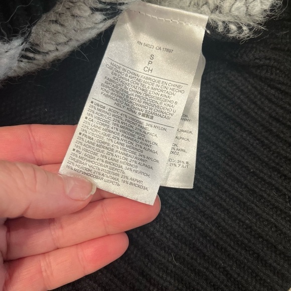 Banana Republic Womens Sz S White/Black Plaid Front Crew Sweater Alpaca Wool - Picture 4 of 8